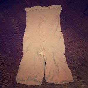 Assets lower body shape wear size 4